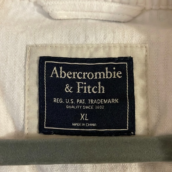 Abercrombie & Fitch Jackets & Blazers - Abercrombie Cream Utility Jacket
